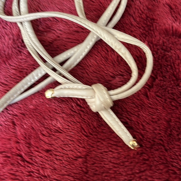 Charles Jourdan light beige woven leather handbag - Picture 13 of 13